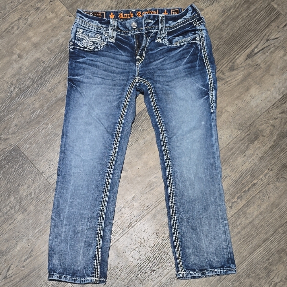 Rock Revival Blue Washed Cropped Ankle Jeans with Embroidered Pockets